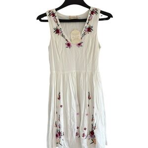 Altar'd State Floral NWT Embroidered Mini Sleeveless Sundress Size Small